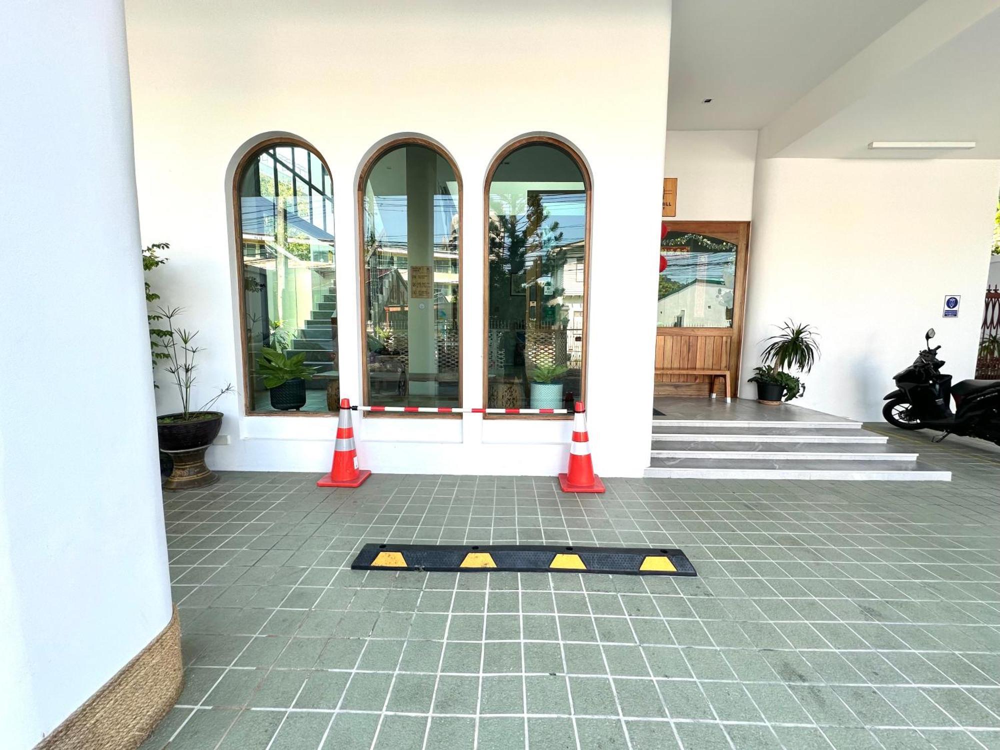 Alleyhill Phuket - Private & Cozy Boutique Exteriör bild
